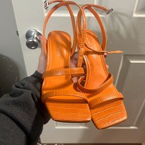 Orange Marc fisher heels